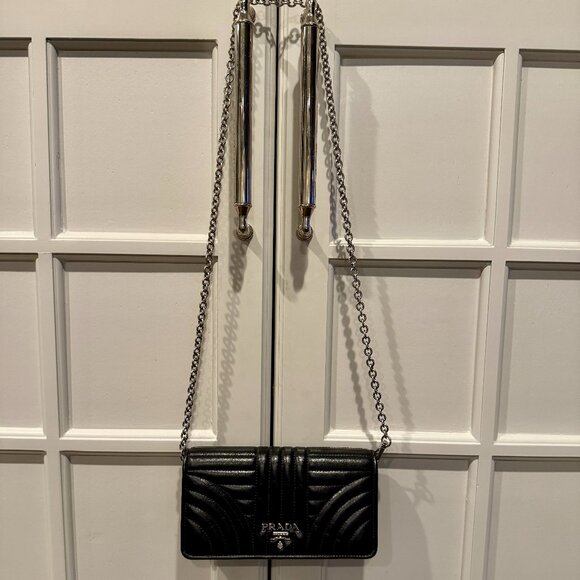 Prada Quilted Leather Clutch with Detachable Chain - Picture 4 of 16